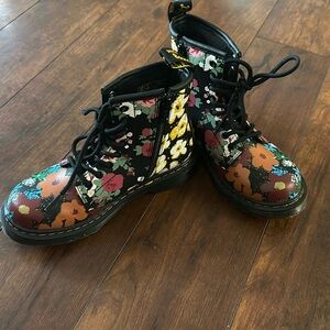 Dr. Martens AirWair size 1 Flower Pattern